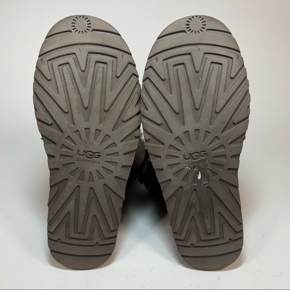 UGG Bailey Button Brown Winter Sheep Skin Boots - Picture 9 of 10